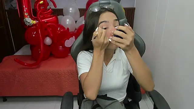 Abby15  online show from February 2025 12:05:02 PM