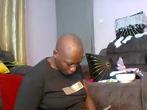 Poisonous Ivy online show from December 2024 06:12:01 PM