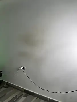 young liza online show from March 2026 06:26:01 PM