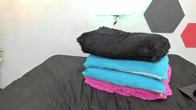 martinaclark online show from February 2025 10:24:02 AM