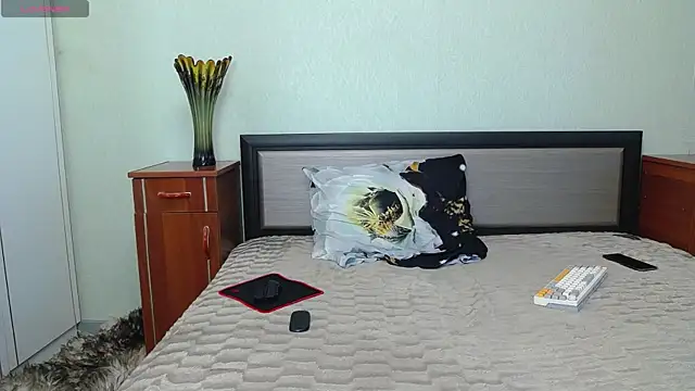 Zoro1999 online show from January 2026 01:04:01 PM