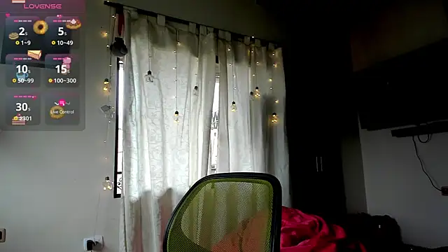 Rainbow leia online show from February 2025 08:21:01 PM