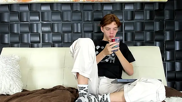 daniel hot03 online show from March 2025 09:37:02 PM