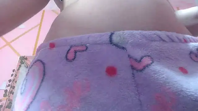 nadescomthxx online show from December 2024 07:28:01 PM