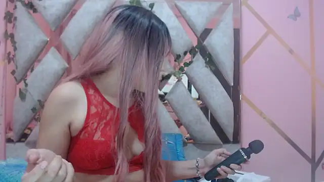 nadescomthxx online show from February 2025 09:04:01 PM