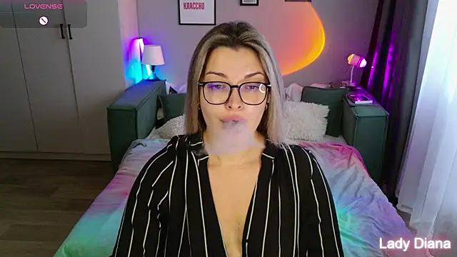 LancasterLady online show from October 2025 11:30:01 AM