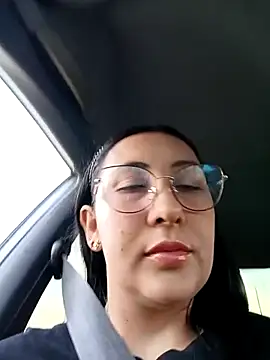 my-kitty online show from November 2025 10:21:01 PM