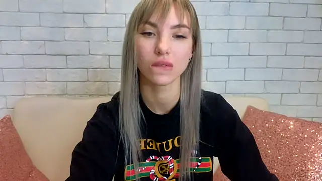 MiaMinx online show from February 2025 01:52:02 AM