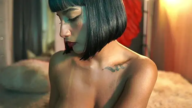 JulietaWinona online show from May 2026 11:45:02 PM