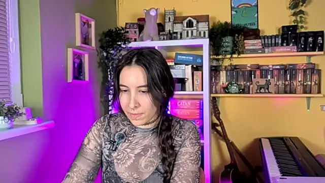 LelianaHazel online show from January 2026 04:01:01 PM