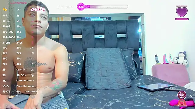 Snapshot of AnderAndMartina chatting on September 2025 10:11:01 PM AnderAndMartina online show from September 2025 10:11:01 PM