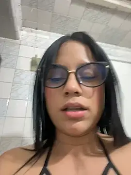 Snapshot of pamela_anderson_ chatting on February 2025 10:08:02 AM pamela anderson online show from February 2025 10:08:02 AM