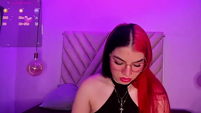 EmmaSwift  online show from September 2025 02:01:02 AM