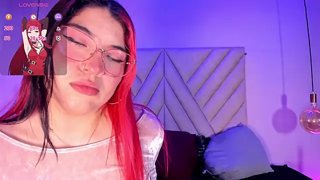 EmmaSwift  online show from April 2026 11:00:02 PM