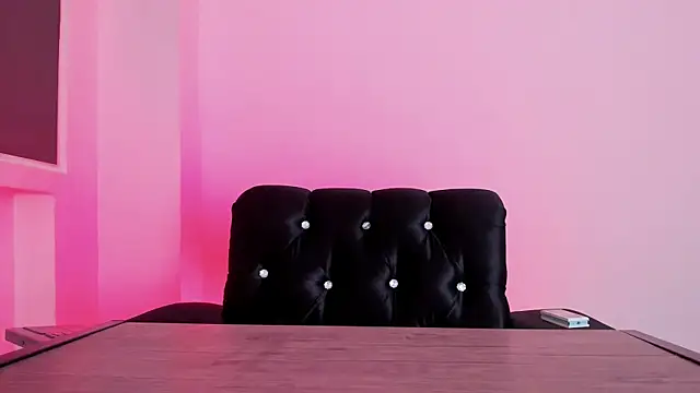 Mialenox online show from January 2025 01:52:01 AM