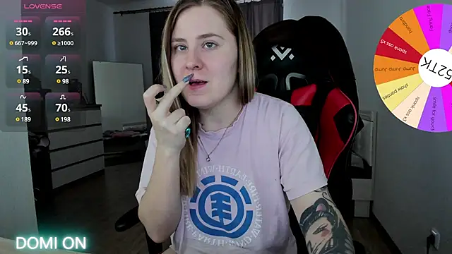 Olivia Munk online show from January 2025 10:32:01 AM