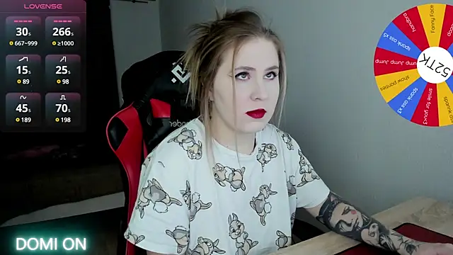 Olivia Munk online show from January 2025 03:22:01 AM