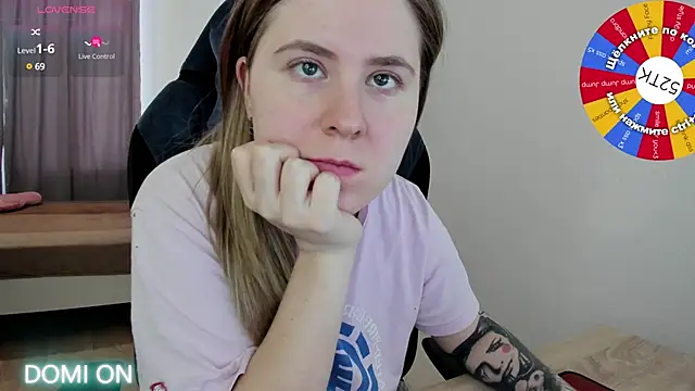 Olivia Munk online show from February 2025 07:26:02 AM