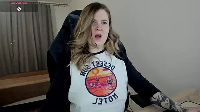 Olivia Munk online show from March 2025 03:40:01 AM