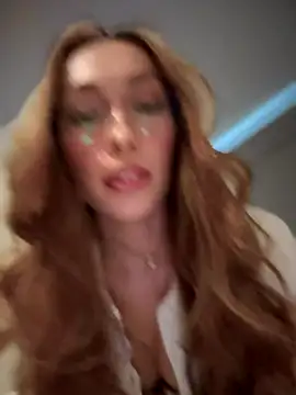 MichelleFerry  online show from September 2025 12:21:02 AM