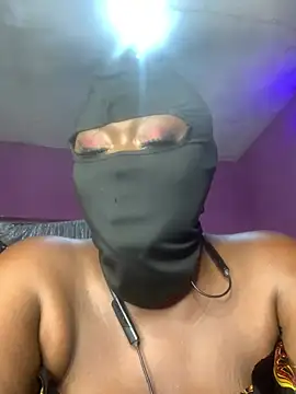 Snapshot of sweet1111 chatting on December 2024 01:50:01 AM sweet1111 online show from December 2024 01:50:01 AM