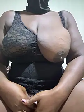 Snapshot of sweet1111 chatting on November 2025 08:19:01 PM sweet1111 online show from November 2025 08:19:01 PM