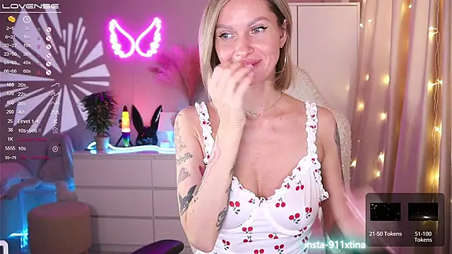 Break-me-Shake-me online show from February 2025 07:28:01 AM