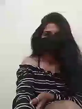 Shuttii 25 online show from February 2025 06:15:02 PM