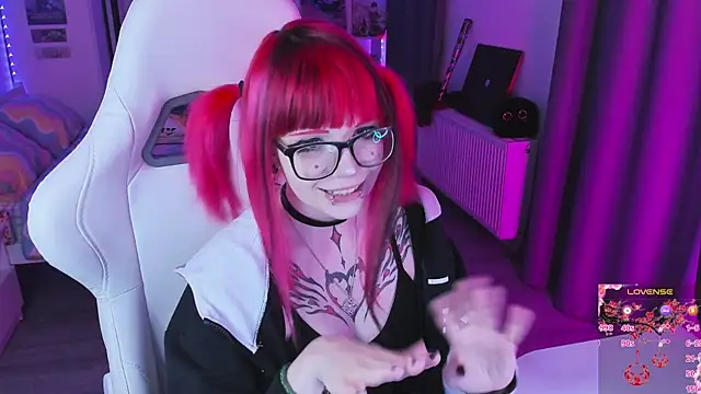 Yumi Youkai online show from November 2025 08:25:02 PM