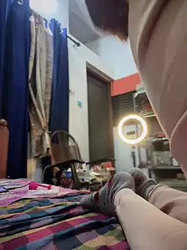 PARI Hun online show from January 2025 03:18:02 AM