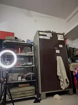 PARI Hun online show from January 2025 11:44:01 PM