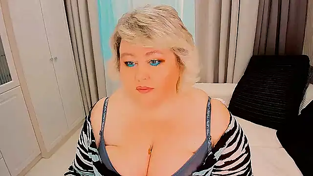 BIGTITSBBW online show from October 2025 12:26:01 PM