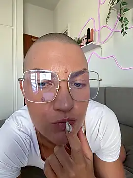 PaulinaSchubert1 online show from April 2026 12:58:02 PM