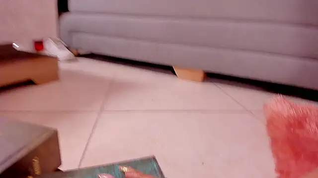 DAHLIA BROWNIE online show from January 2025 08:22:01 AM