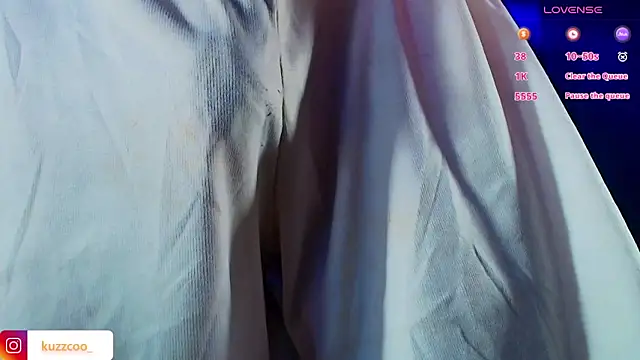 kuzzcoo online show from November 2025 12:44:01 AM