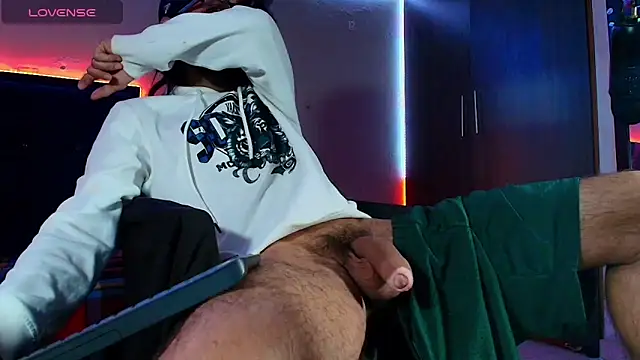 Snapshot of kuzzcoo chatting on February 2026 12:12:01 PM kuzzcoo online show from February 2026 12:12:01 PM