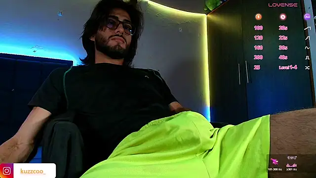 Snapshot of kuzzcoo chatting on February 2026 12:04:02 PM kuzzcoo online show from February 2026 12:04:02 PM