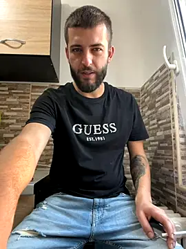 ElChapoGuzman95 online show from October 2025 05:30:01 AM