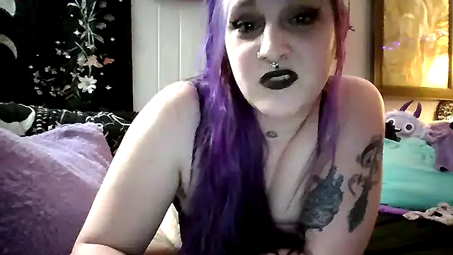 LunaLilith online show from February 2025 10:55:02 AM