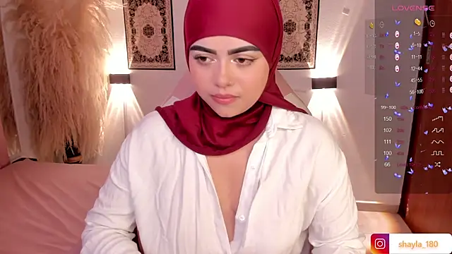 Snapshot of shayla_18 chatting on February 2025 07:59:01 PM shayla 18 online show from February 2025 07:59:01 PM