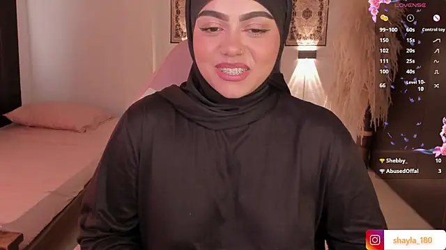 Snapshot of shayla_18 chatting on March 2025 09:02:02 PM shayla 18 online show from March 2025 09:02:02 PM