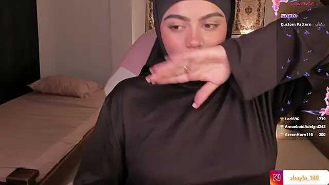 Snapshot of shayla_18 chatting on March 2025 08:37:01 PM shayla 18 online show from March 2025 08:37:01 PM