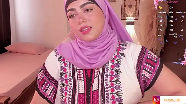 Snapshot of shayla_18 chatting on March 2025 08:22:01 PM shayla 18 online show from March 2025 08:22:01 PM