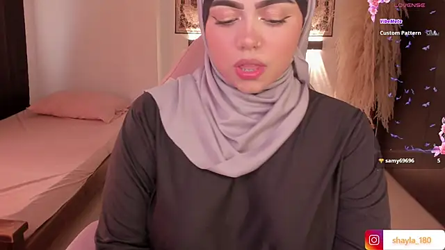 Snapshot of shayla_18 chatting on March 2025 10:04:02 PM shayla 18 online show from March 2025 10:04:02 PM