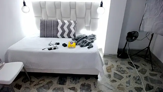 tiffany  pink online show from March 2025 08:50:02 PM