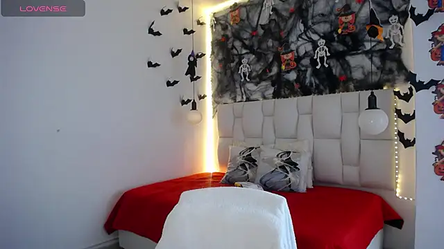 tiffany  pink online show from October 2025 08:51:02 PM