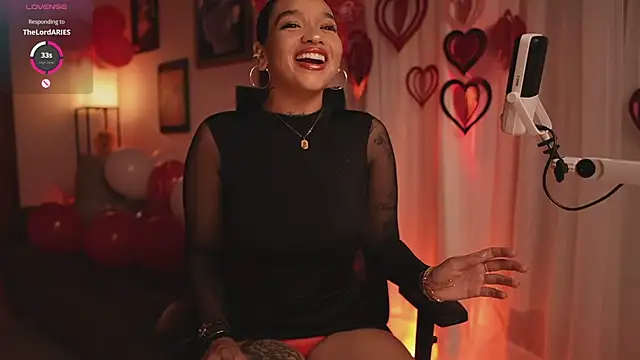 HannahW  online show from February 2026 10:06:01 PM