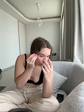 Nura n Sarah online show from October 2025 03:37:02 AM