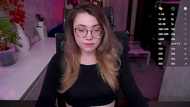 RemyCute online show from May 2026 07:55:02 PM