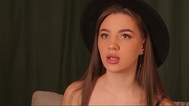 MaryHillty online show from December 2024 11:49:01 AM